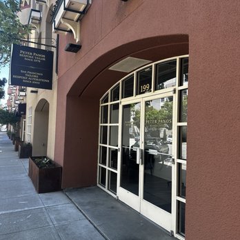 Pawtrero Hill BathHouse & Feed