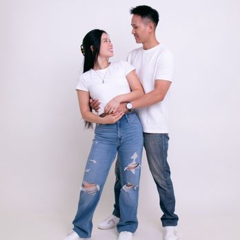 MirrorMe Self-Portrait Photo Studio